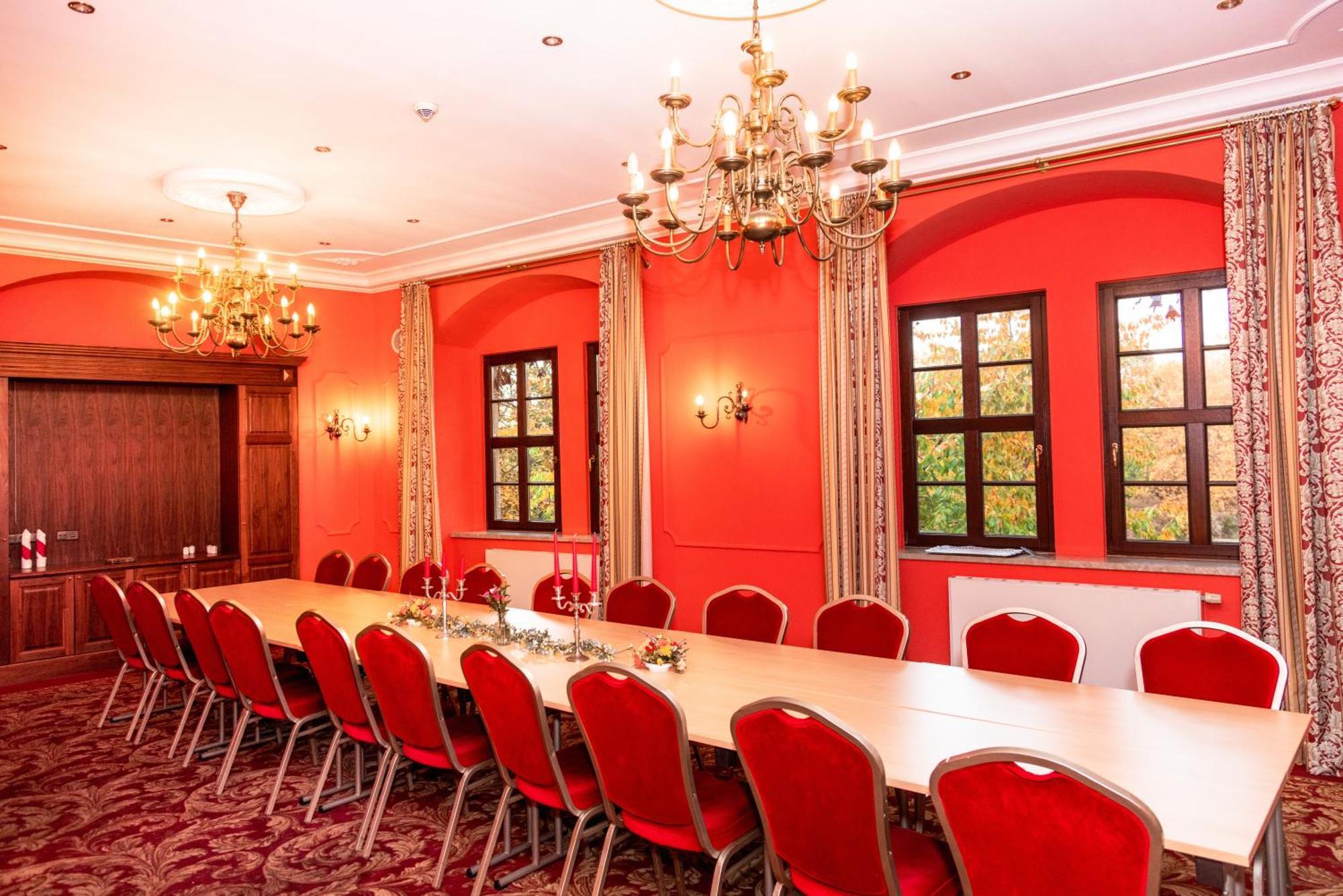 Hotel Schloss Schkopau エクステリア 写真