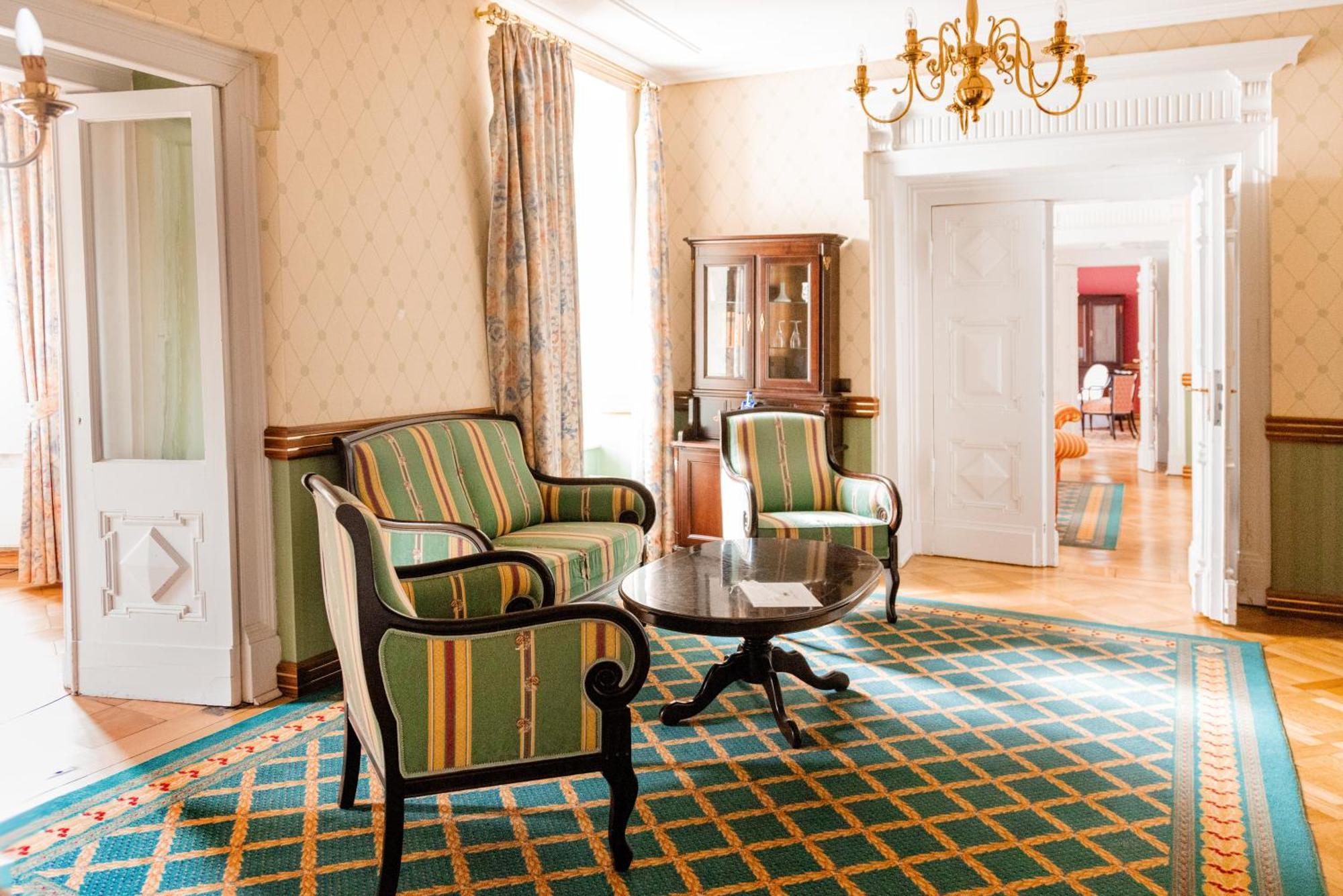 Hotel Schloss Schkopau エクステリア 写真
