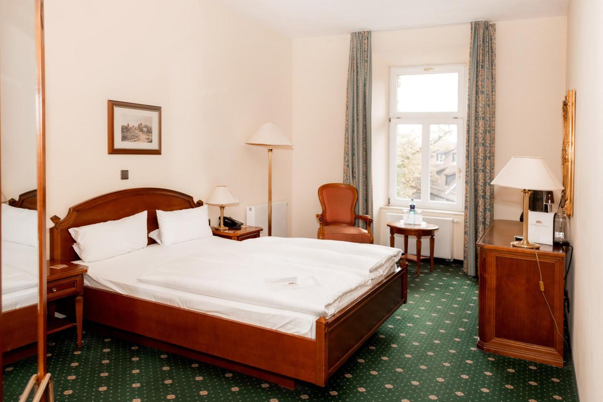 Hotel Schloss Schkopau エクステリア 写真