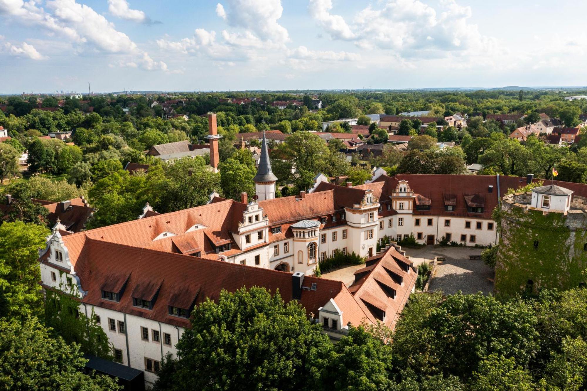 Hotel Schloss Schkopau エクステリア 写真